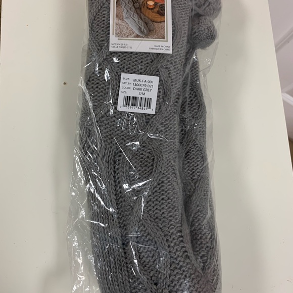 Muk Luks slipper socks - Picture 4 of 4